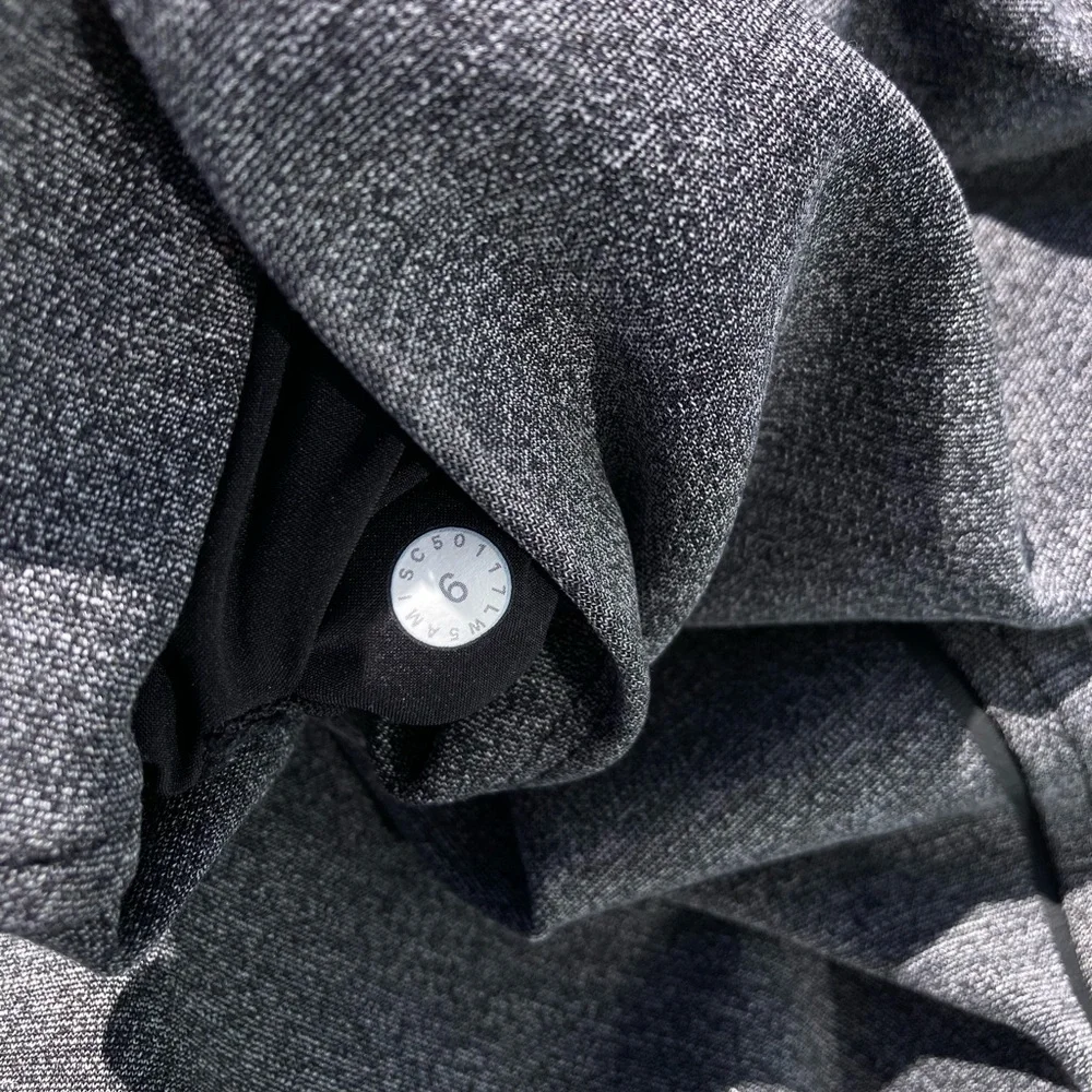 LULULEMON - On Track Joggers with Drawstring and Pockets in Heathered Black - 6